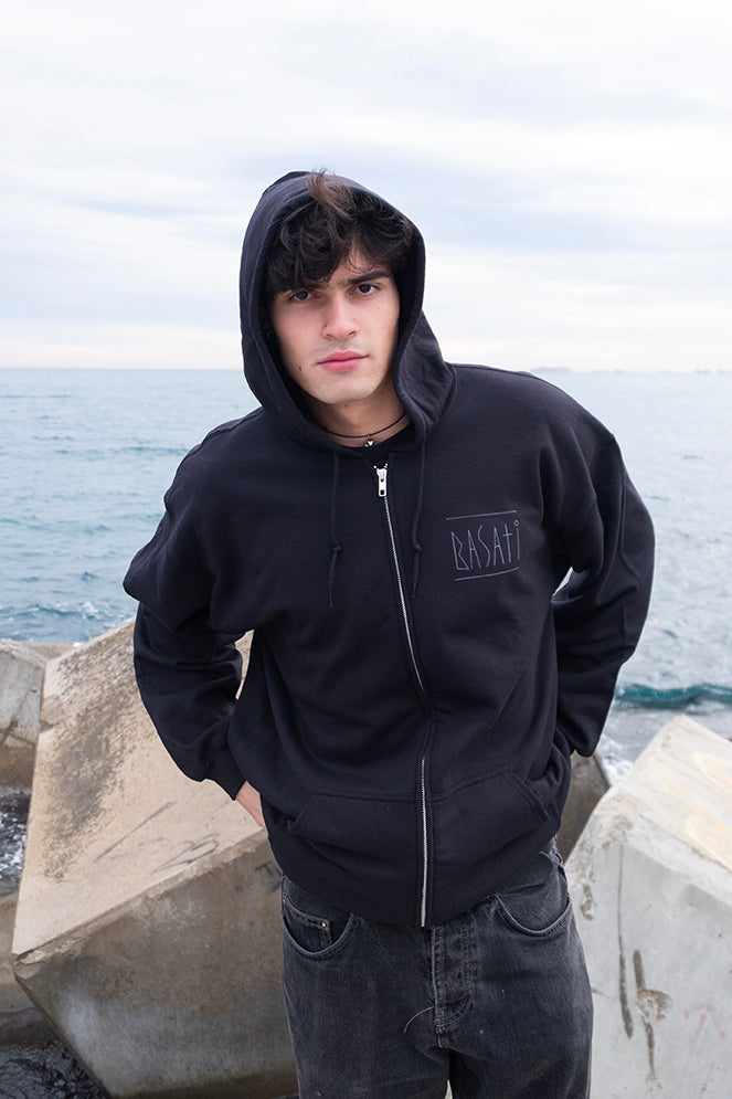 Garroa black hoodie